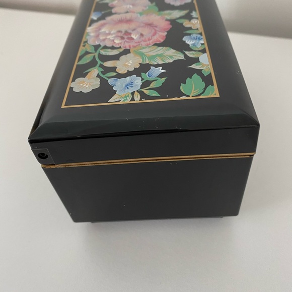 Vintage Music Box by Otagi Tavistock Laquerware - Picture 5 of 7